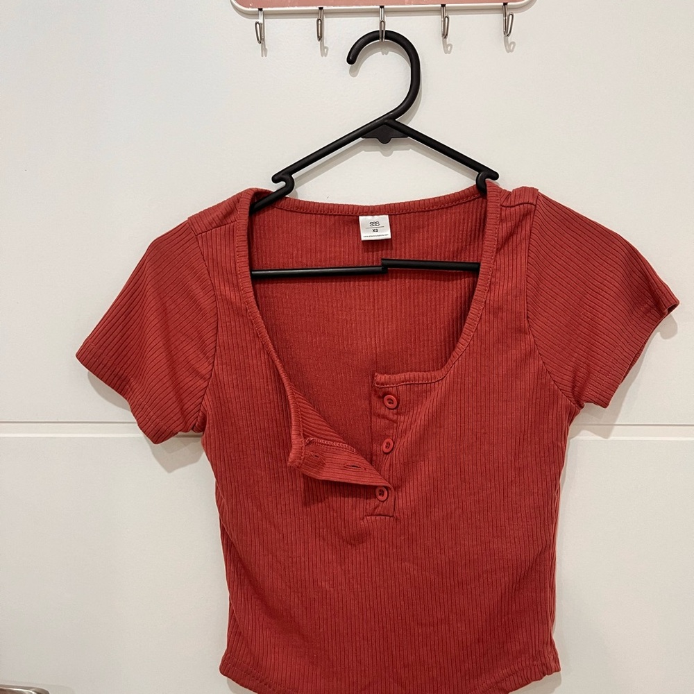 Pink buttoned tee - Picture 2 of 4